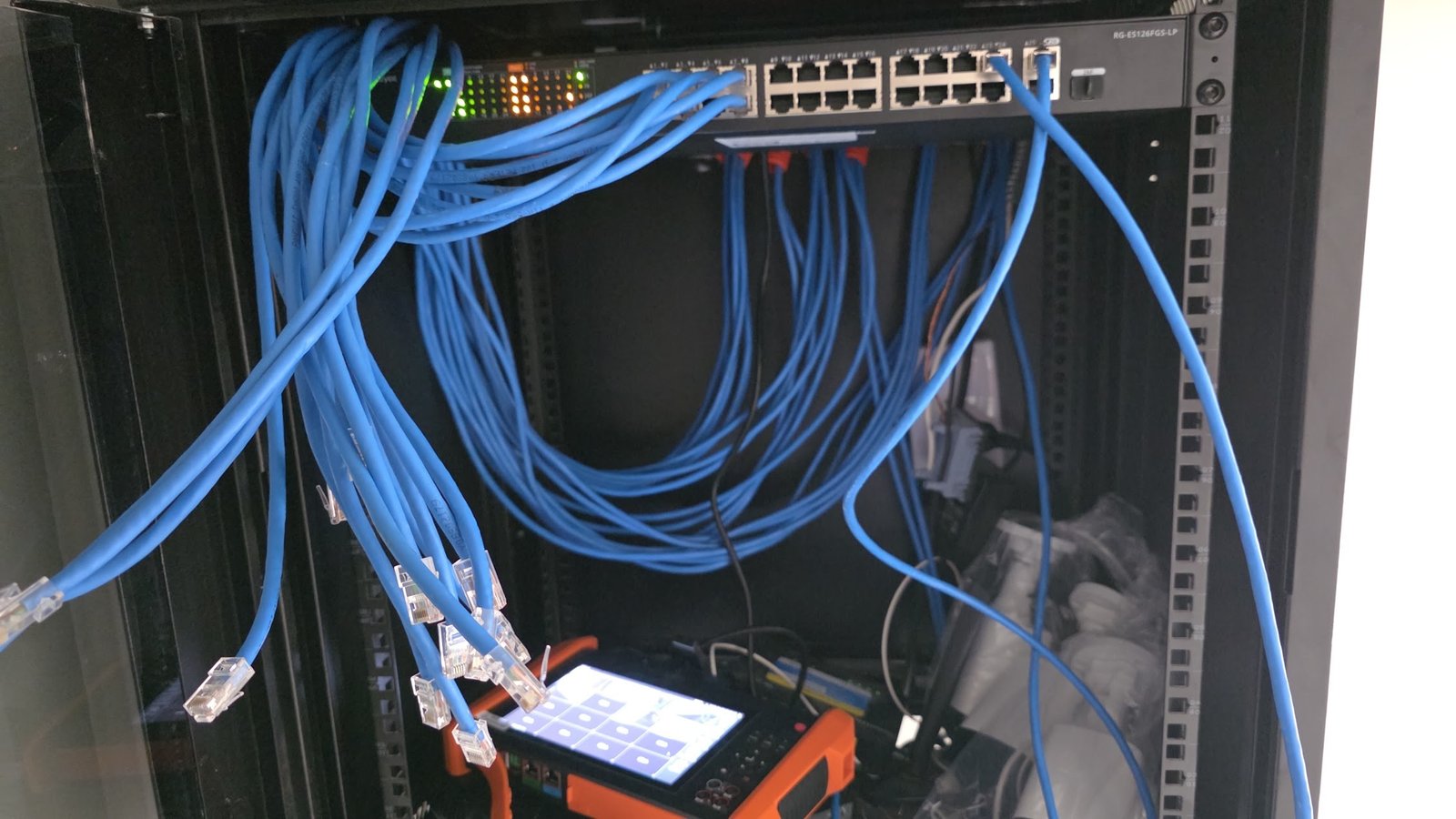 Redes y Cableado